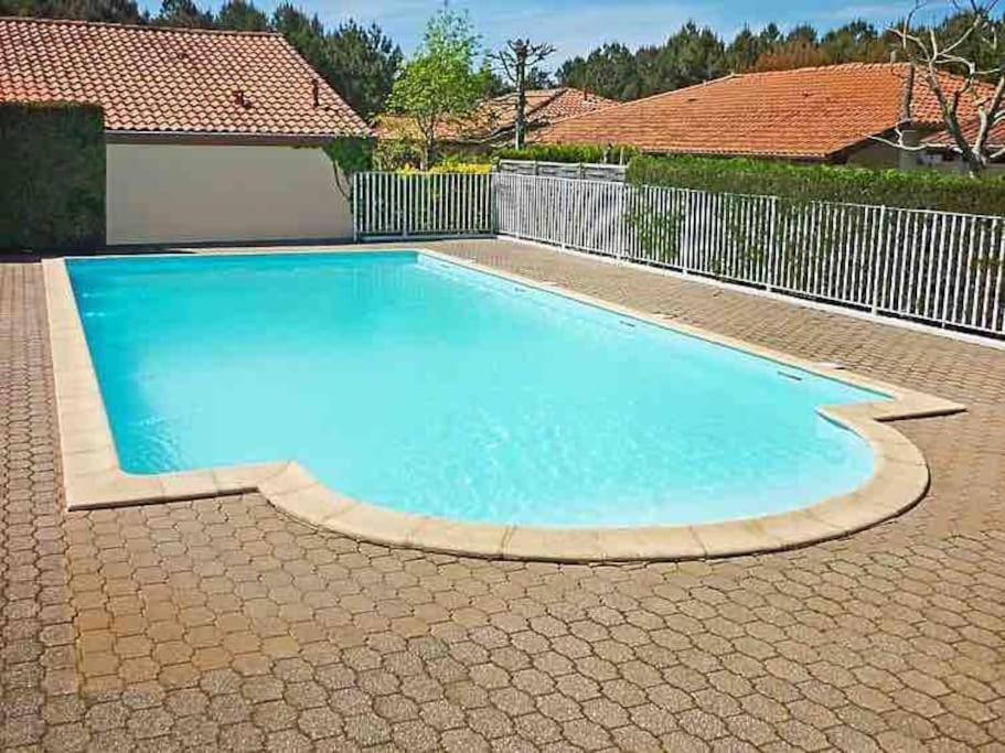 Chaleureuse Maisonnette Avec Piscine Partagee Villa Capbreton Ngoại thất bức ảnh